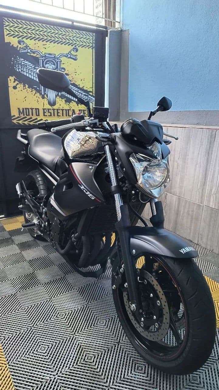 Yamaha XJ6 N 