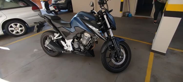 CB300F TWISTER