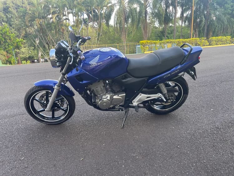 CB 500