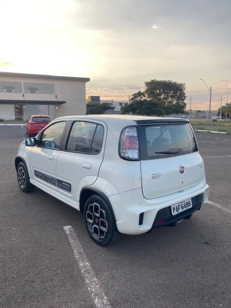 Fiat Uno Sporting 1.4 B.edit. Flex 8V 5P 2016