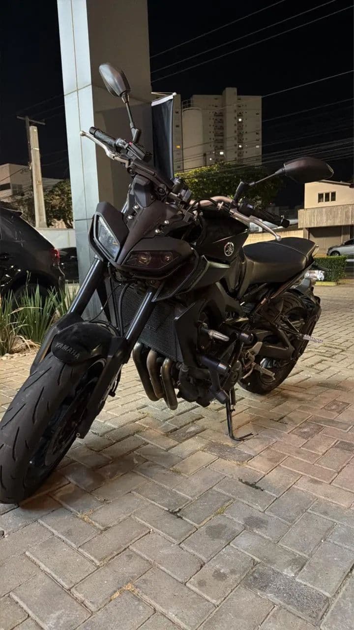 MT-09 COMPLETA