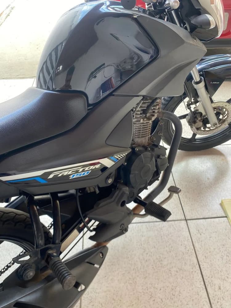 Vendo factor 21/22 , com 20.000 km