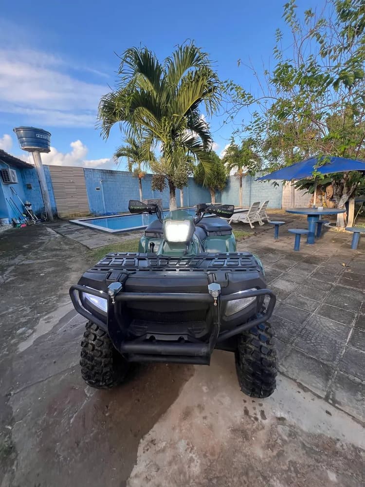 Quadriciclo polaris 