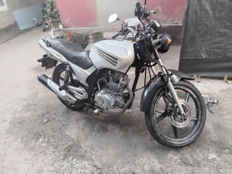 Vende-se dafra speed 150 2009 