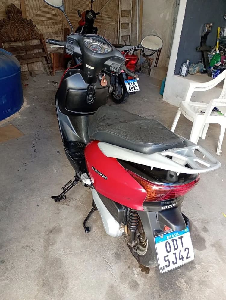 Honda lead