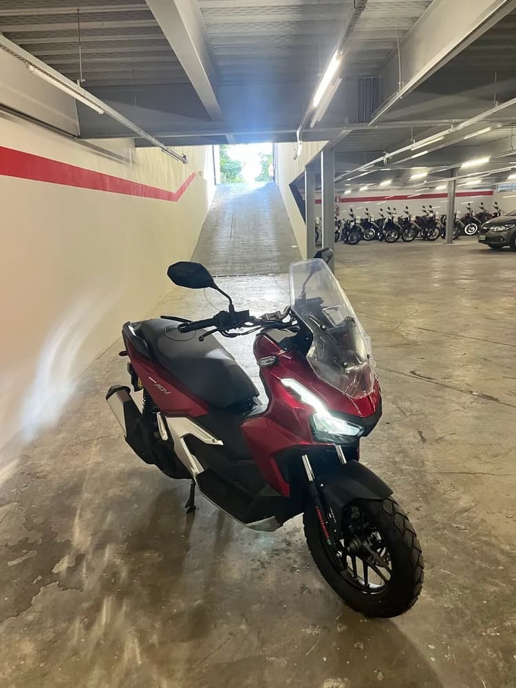 ADV 160 
