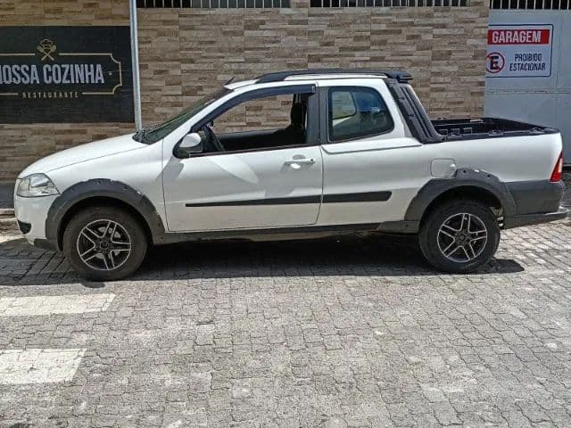 Fiat Strada Working 1.4 MPI Fire Flex 8V CD 2012