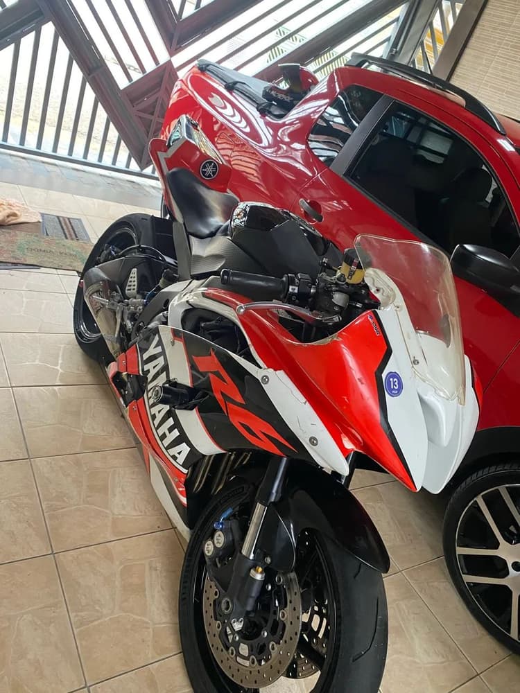 Yamaha r6 pista e rua 