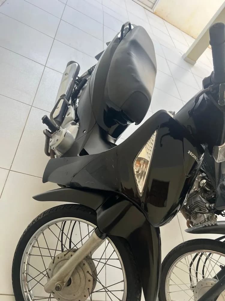 Honda biz,  nova e conservada