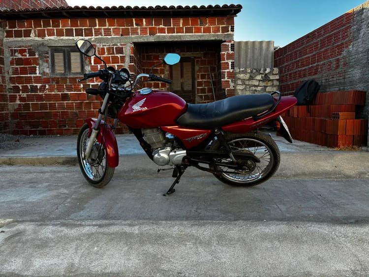 Titan 150