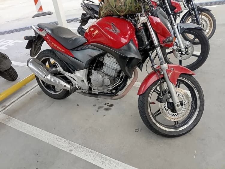 Cb300 