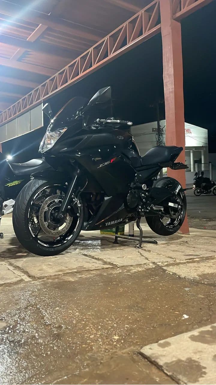 XJ6F com Ótimo estado de conservação 