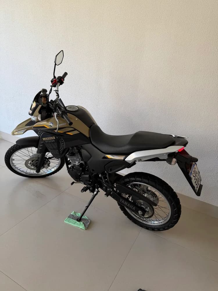 Lander XTZ 2024 . Muito nova 