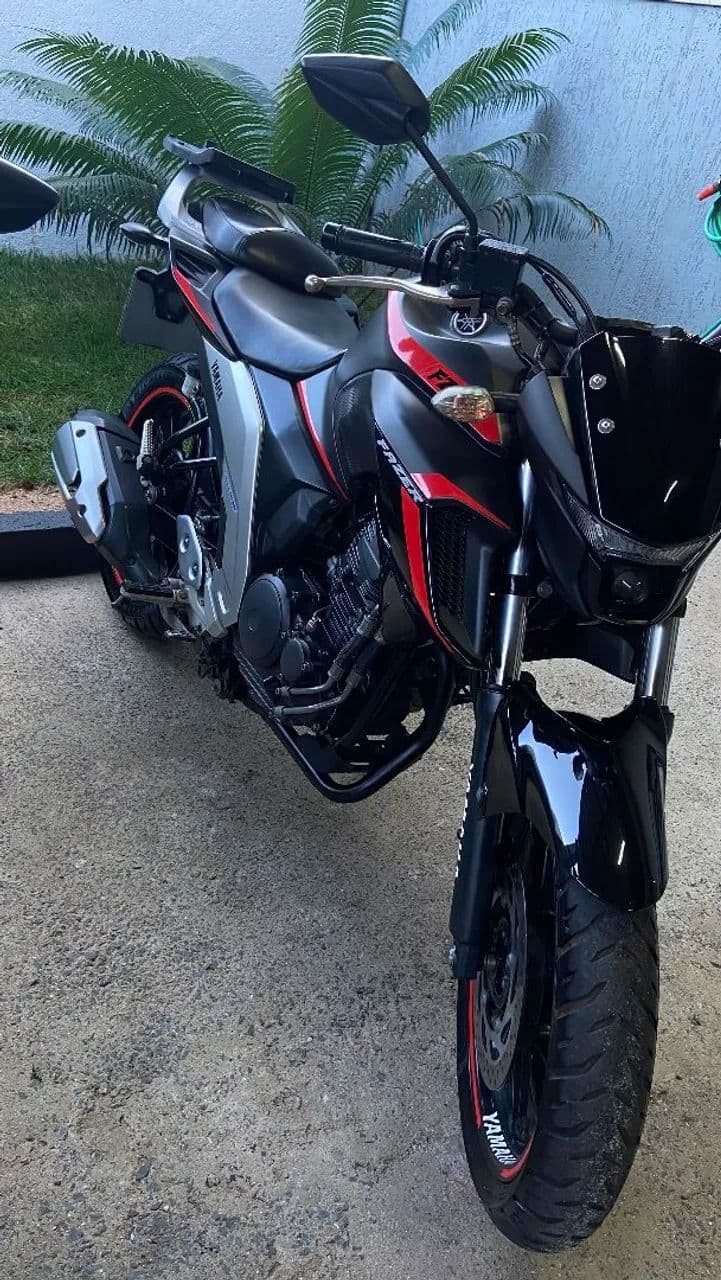 Fz250 
