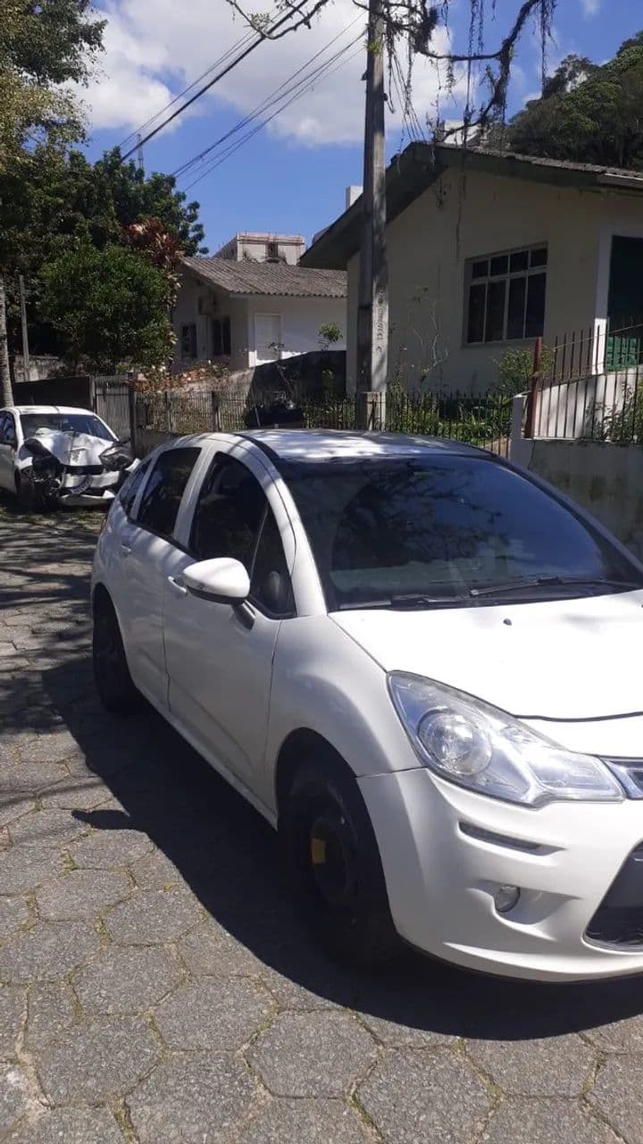 Citroen C3 Attraction Pure Tech 1.2 Flex 12V MEC 2016