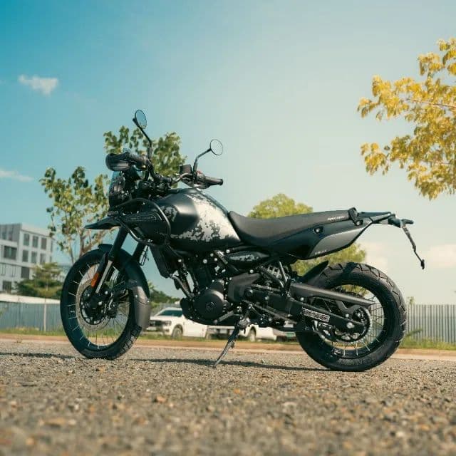 LEONI - R.E. HIMALAYAN 450 - MANA BLACK