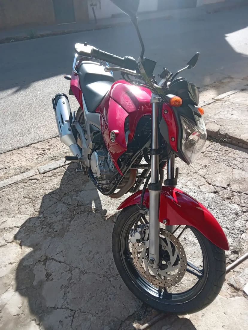 Fazer 250