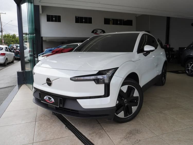 Volvo EX30 E40 Core (elétrico) 2024