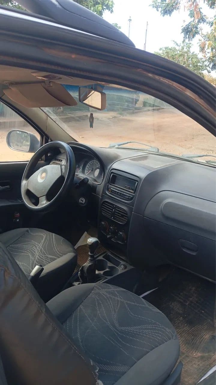 FIAT STRADA NO PRECINHO