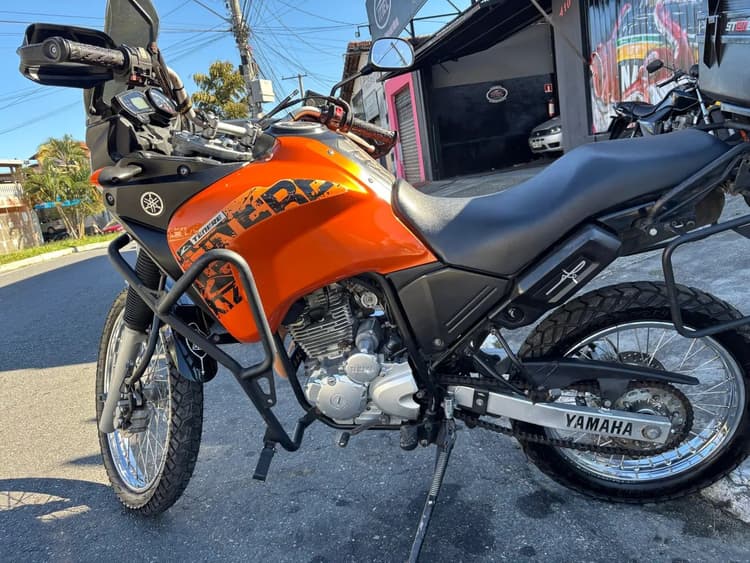 Tenere 250 
