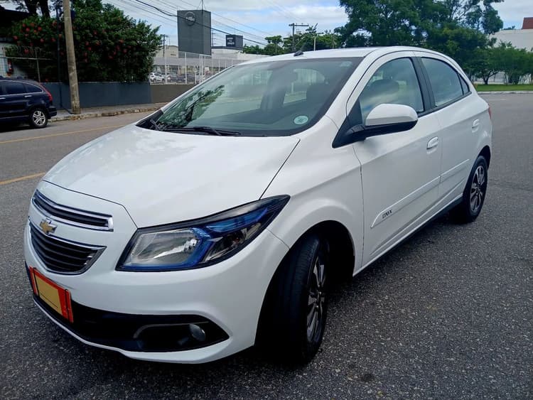 Chevrolet Onix Hatch LTZ 1.4 8V Flex Power Mec. 4P 2016
