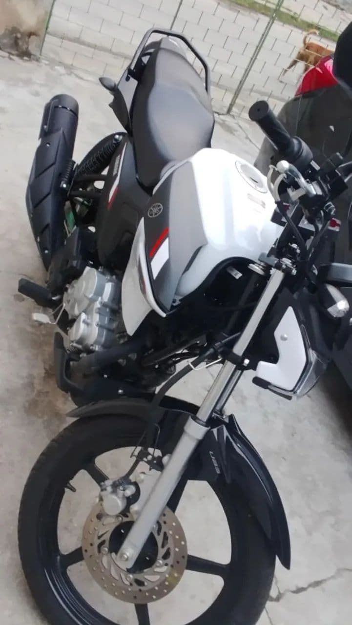 Moto de procedência telefone 79 999459791