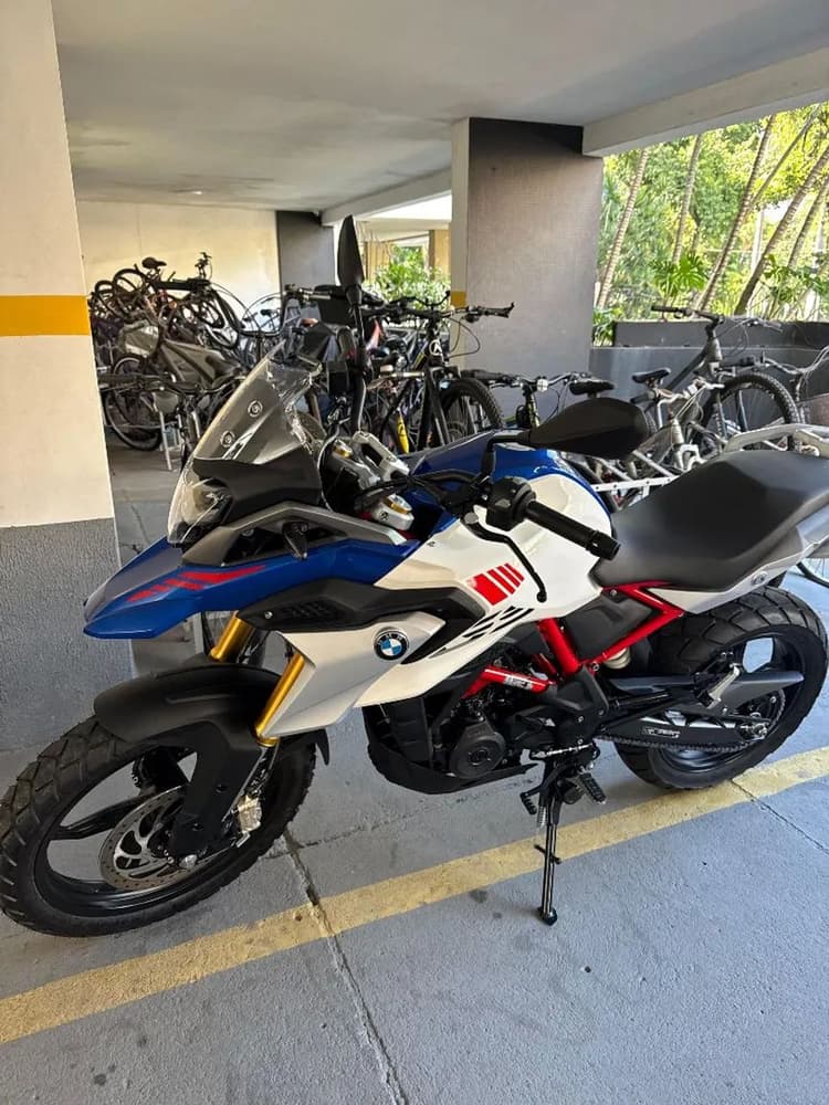Moto muito nova