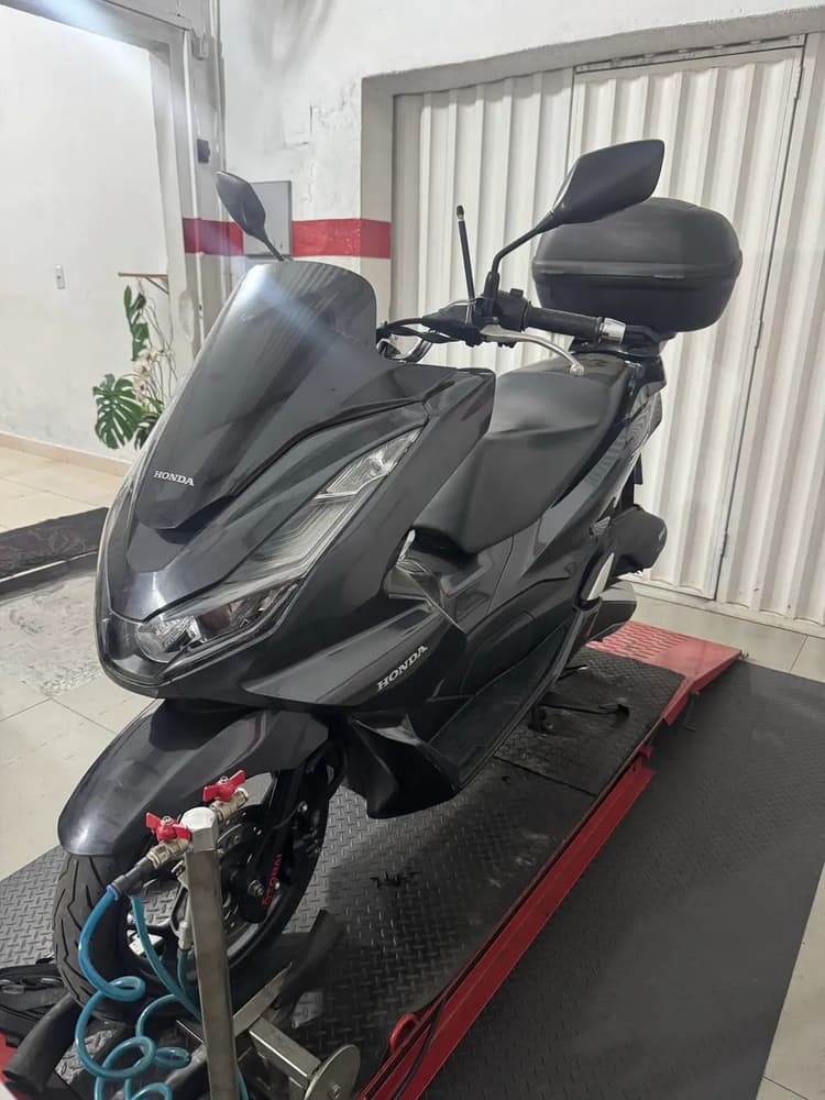 VENDO HONDA PCX 2023