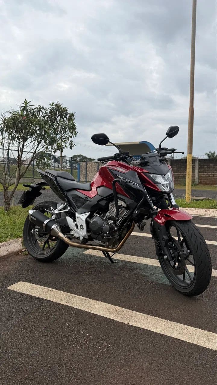 Cb 300f