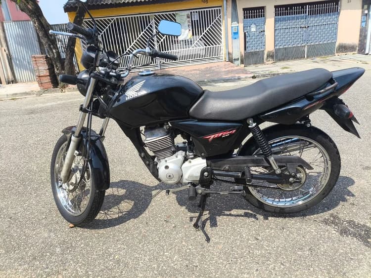 Moto bem conservada segundo dono. 