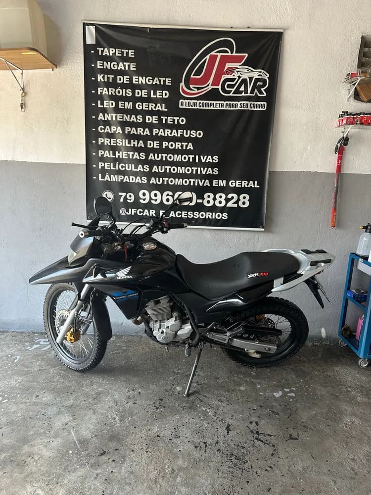 Xre 300 2015