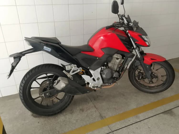 CB 300f