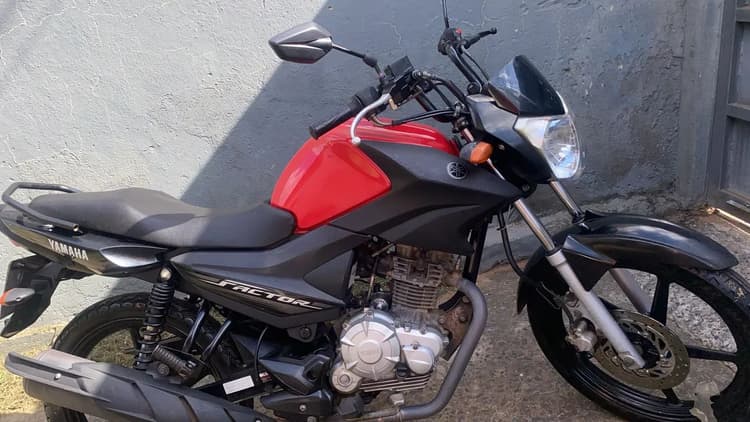 Vendo moto factor 