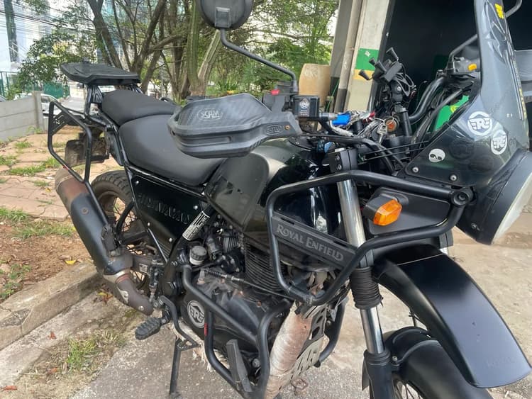 Vendo ou troco Himalayan 411cc