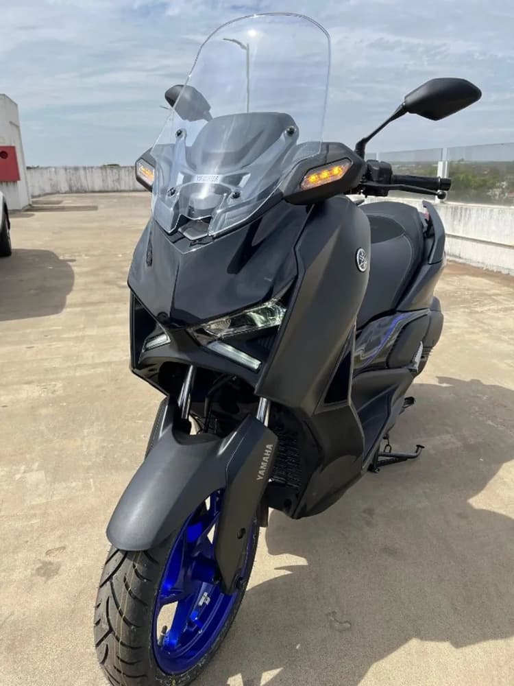 NOVA! Xmax 300 Connected 