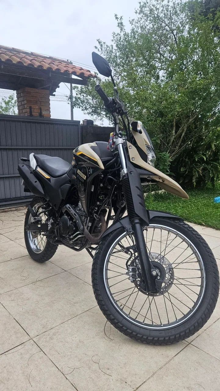 LANDER/XTZ 250 - ABAIXO DA TABELA