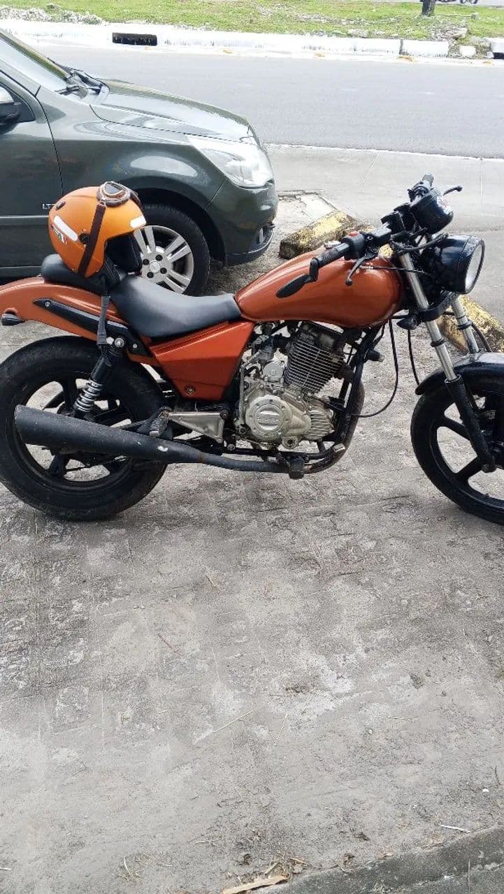 Dafra Kansas 150