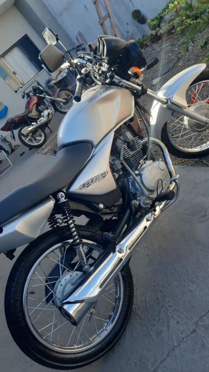 Vendo 150 titan ks