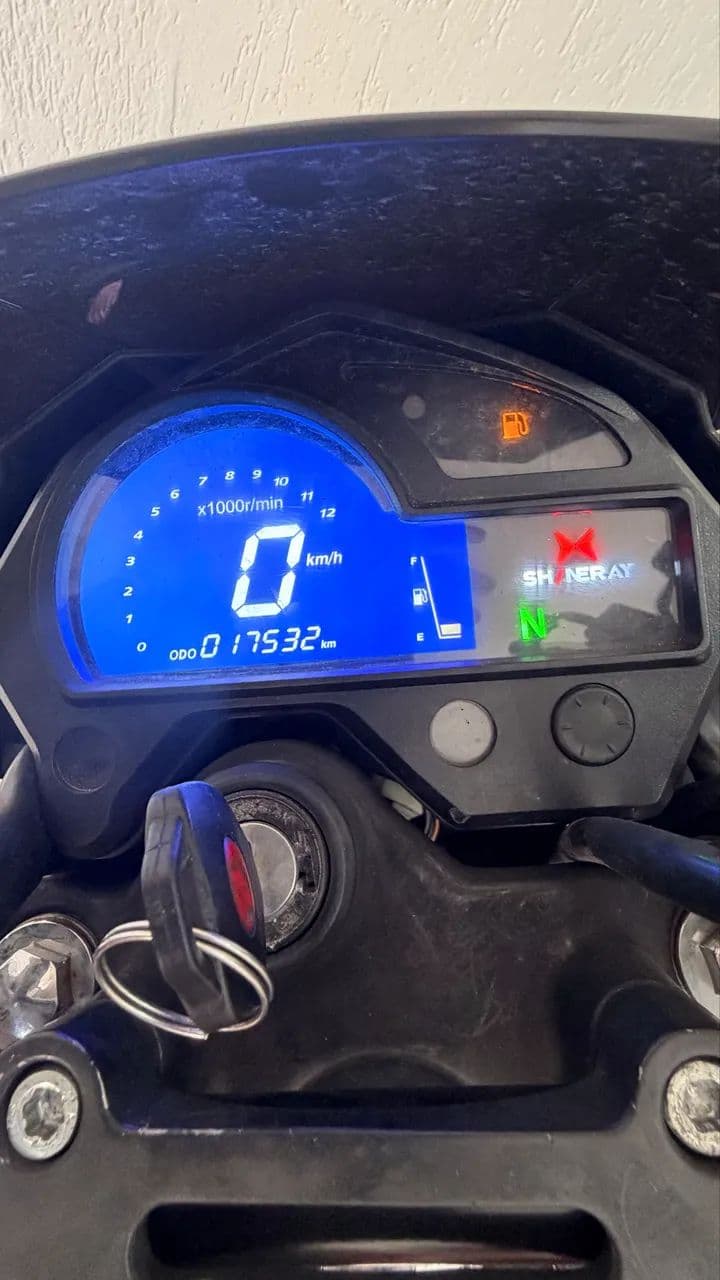 Oportunidade! Moto com baixa Km