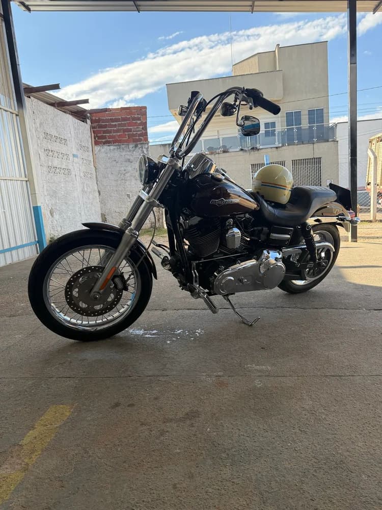 Harley Davidson Dyna Super Glide 