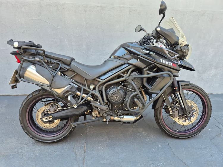 TRIUMPH XC 800 2016 