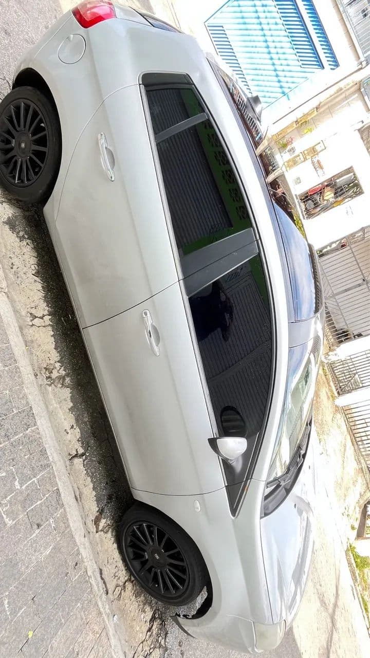 Fiat Bravo Absolute Dualogic 1.8 Flex 16V 5P 2014