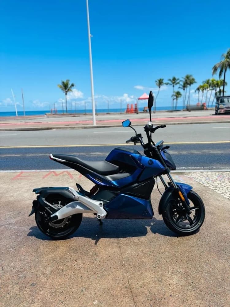 Aima Solo 2500W