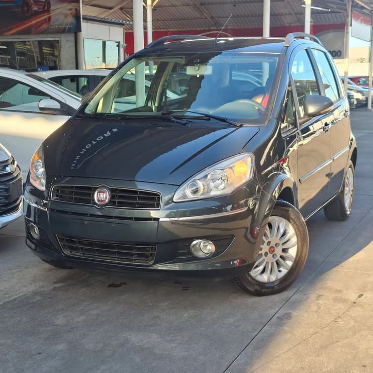 Fiat Idea Attractive 1.4 Fire Flex 8V 5P 2011