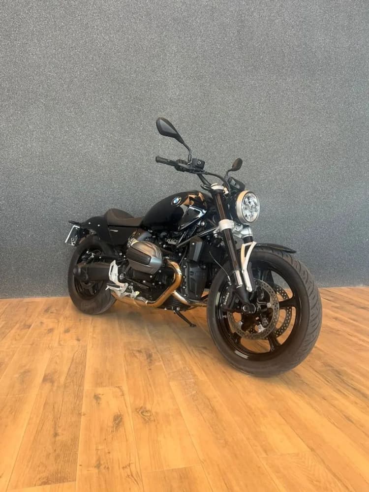 BMW R12