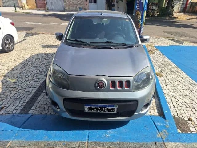Fiat Uno Sporting 1.4 EVO Fire Flex 8V 4P 2013