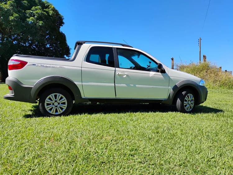 Fiat Strada Working Hard 1.4 Fire Flex 8V CD 2017