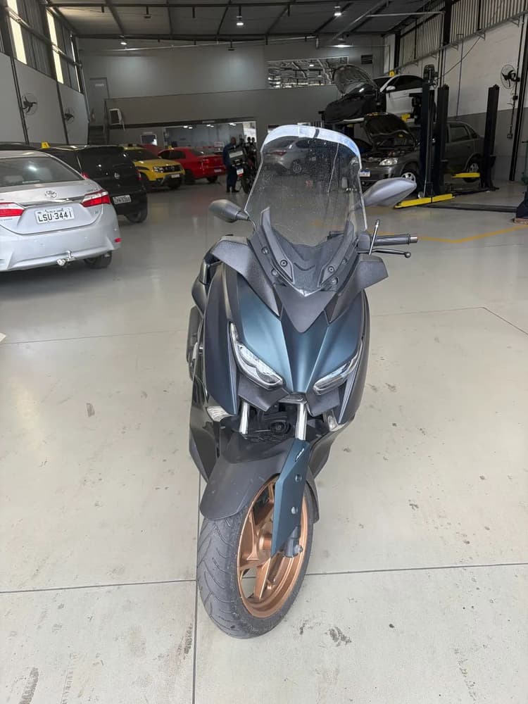 Yamaha XMax 250 Abs com baixo Km