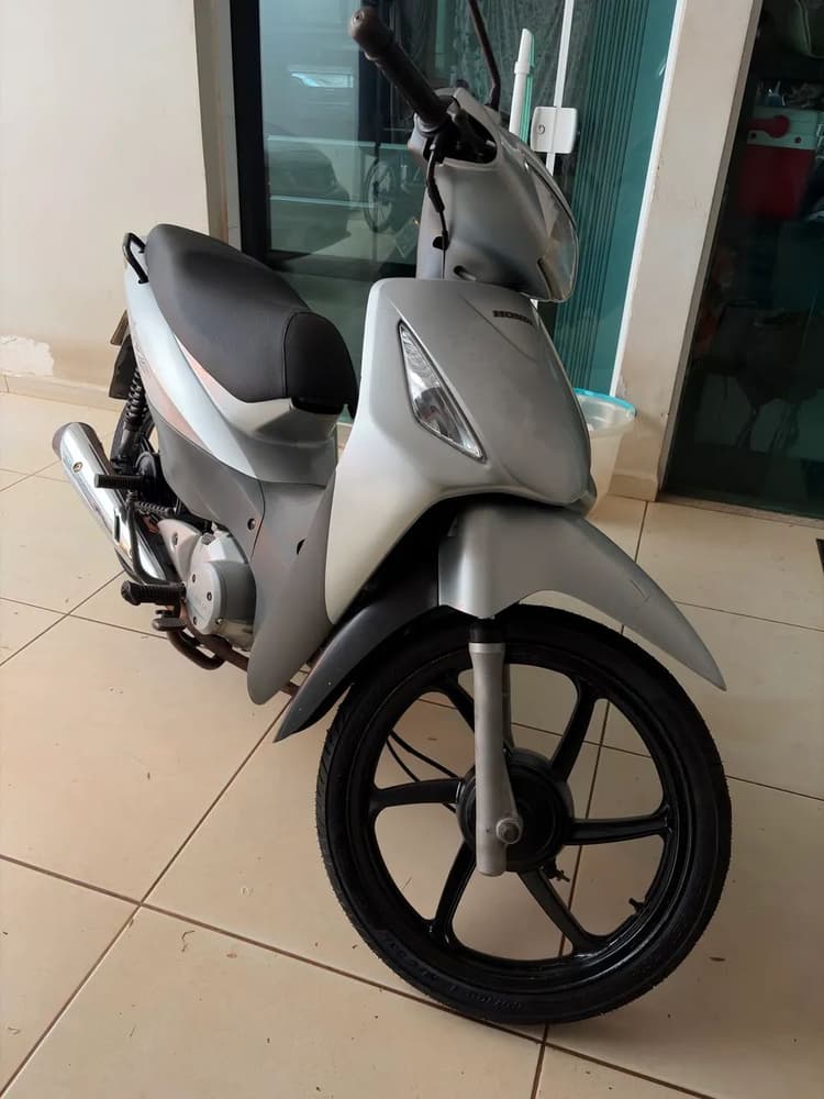 Biz 125 es