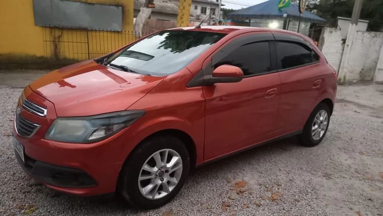 Chevrolet Onix Hatch LT 1.4 8V Flex Power Mec. 4P 2013